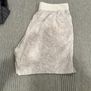 THE Short 7 in linerless